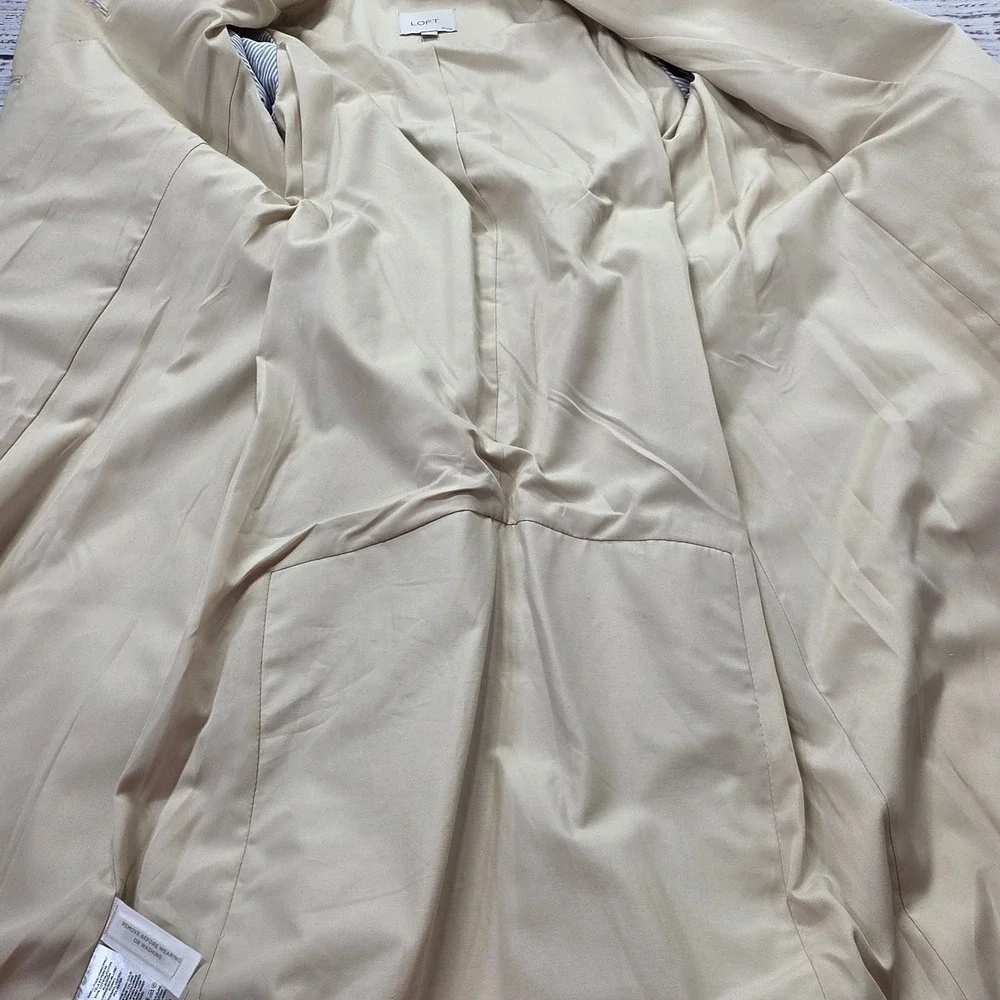 Loft Trench Coat Womens Petite Small SP Beige Good Belted Pleated Back Outerwear